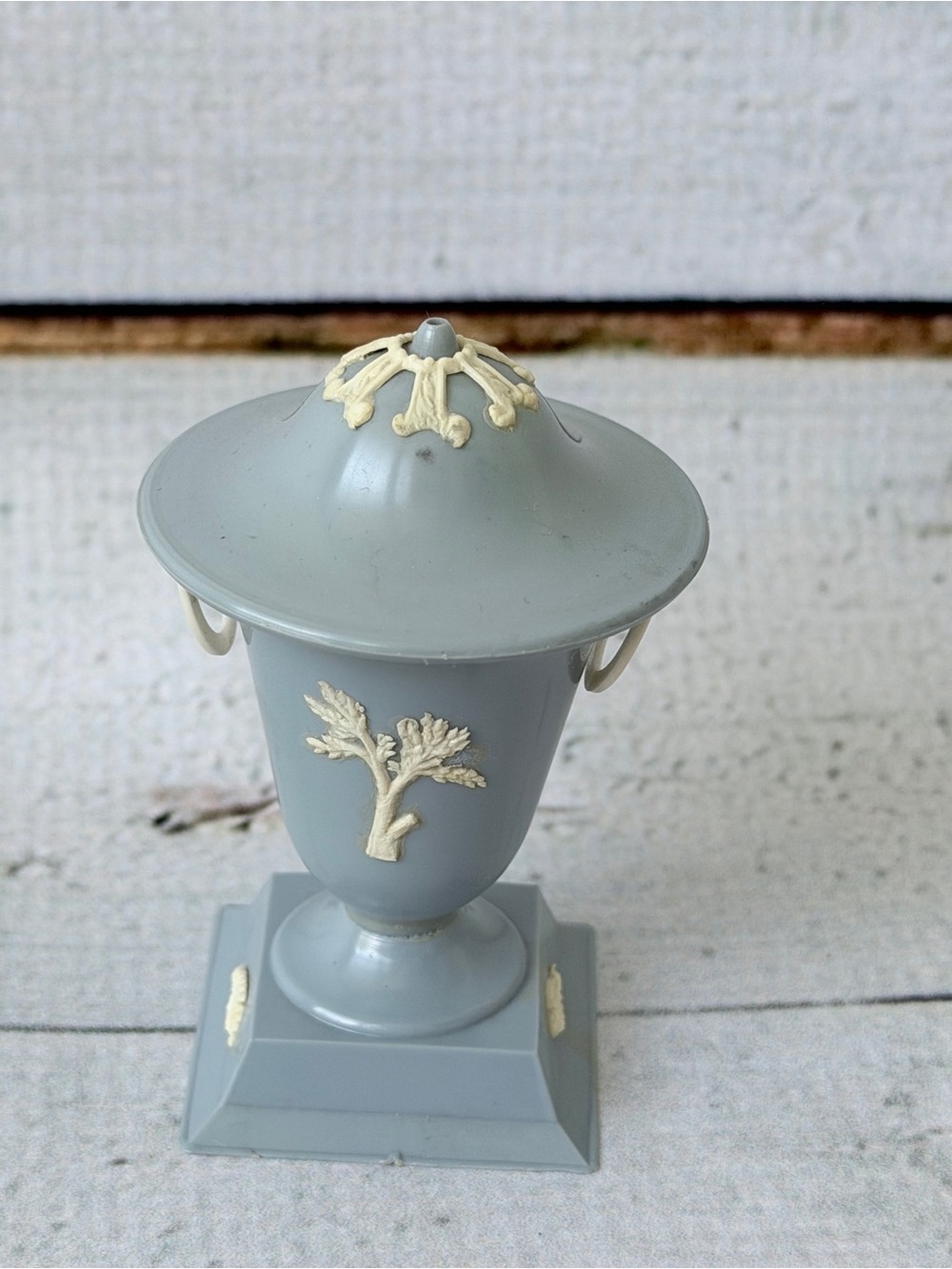 Pair of Gray Decorative Covered Urns with Cream Relief Accents - Picture 4 of 15